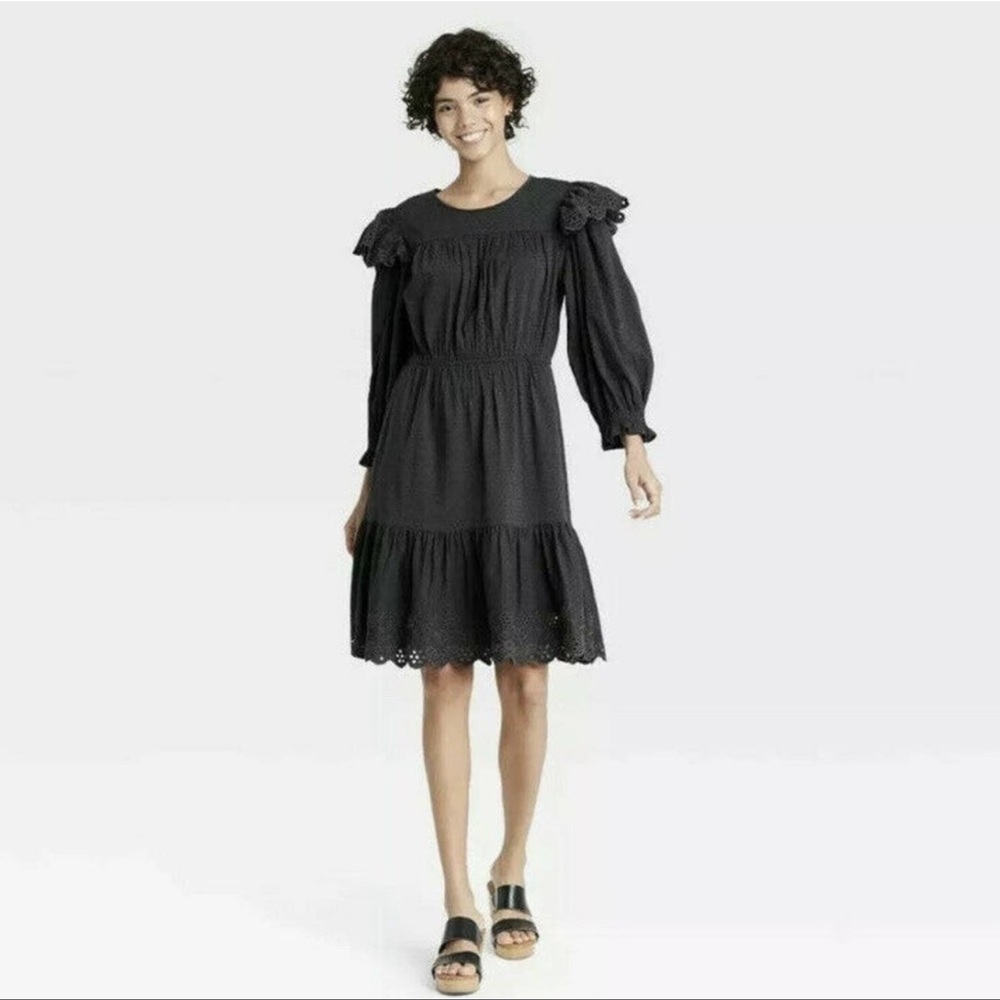 Universal Thread Women's Large Ruffle Long Sleeve Dress Black W/Pockets NWT